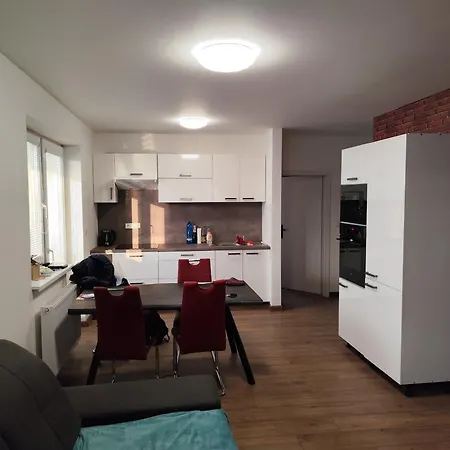 Krasny 3 Izbovy Pri Aquaparku Apartment